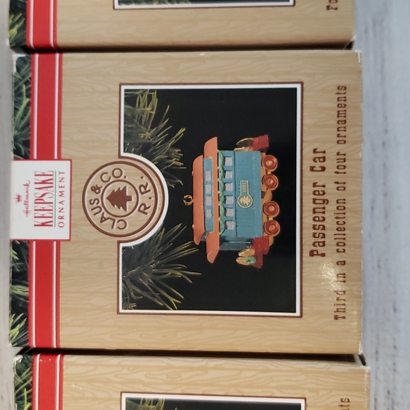 Vintage Hallmark Keepsake Train Ornaments With Display Stand New - Picture 4 of 10